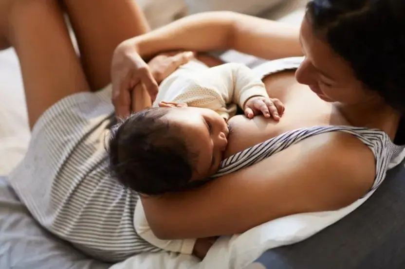 allaiter fréquemment son bébé est un traitement efficace pour soigner la masite